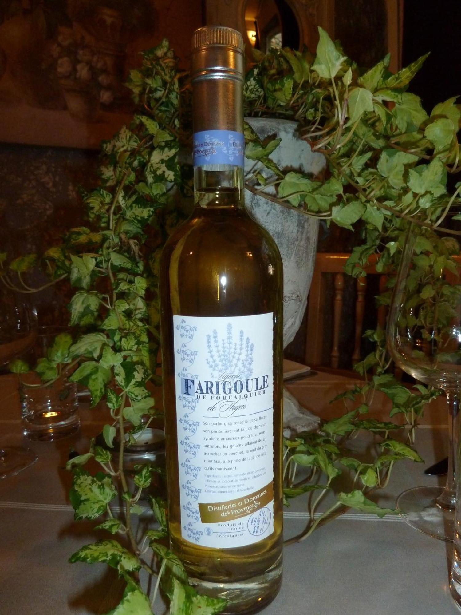Logis Hotel Restaurant La Farigoule Sainte-Cécile-les-Vignes Exteriör bild